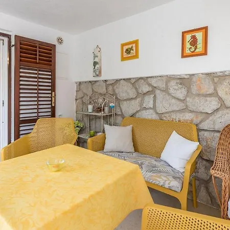 Nur 400 Meter Zum Mit Wifi, Terrasse Baška