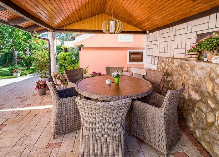 Apartamento Nur 400 Meter Zum Mit Wifi, Terrasse