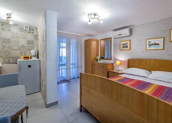 Nur 400 Meter Zum Mit Wifi, Terrasse * Baška