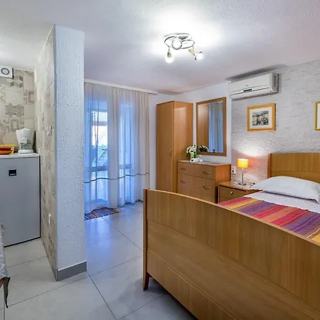 Nur 400 Meter Zum Mit Wifi, Terrasse * Baška